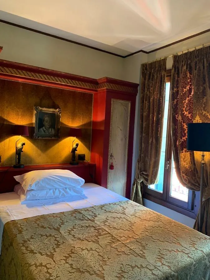 Hotel La Calcina 3*, Venice