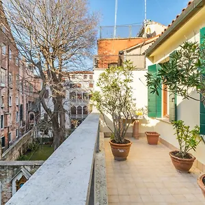 https://del-remer-apartment-5mins-from-san-marco-sq.hotelinveneto.com